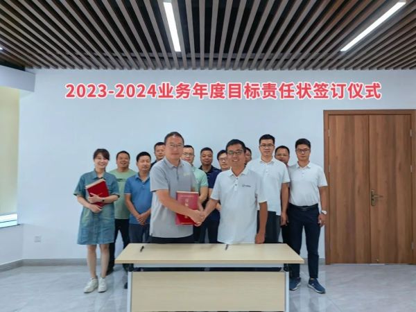 湖南興隆種業(yè)有限公司,長沙稻谷種植與銷售,長沙農(nóng)作物品種的選育,長沙農(nóng)業(yè)病蟲害防治服務(wù)