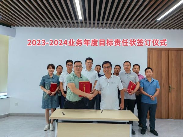 湖南興隆種業(yè)有限公司,長沙稻谷種植與銷售,長沙農(nóng)作物品種的選育,長沙農(nóng)業(yè)病蟲害防治服務(wù)